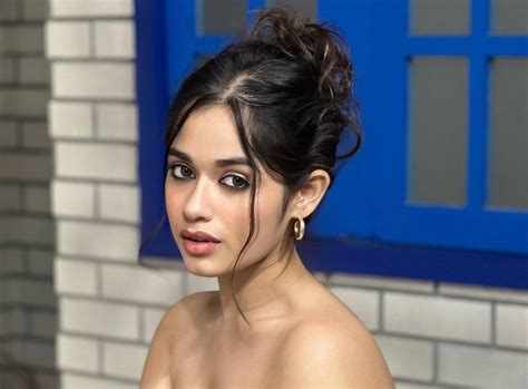 jannat zubair pussy|Jannat Zubair XXX Nude Sex Photos Collection